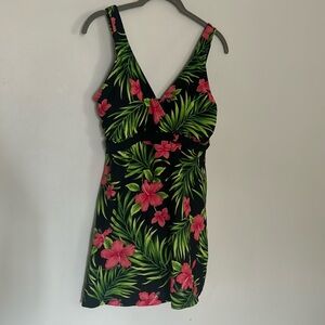 NWOT Ocean Dreams Tropic Nights Swim Dress